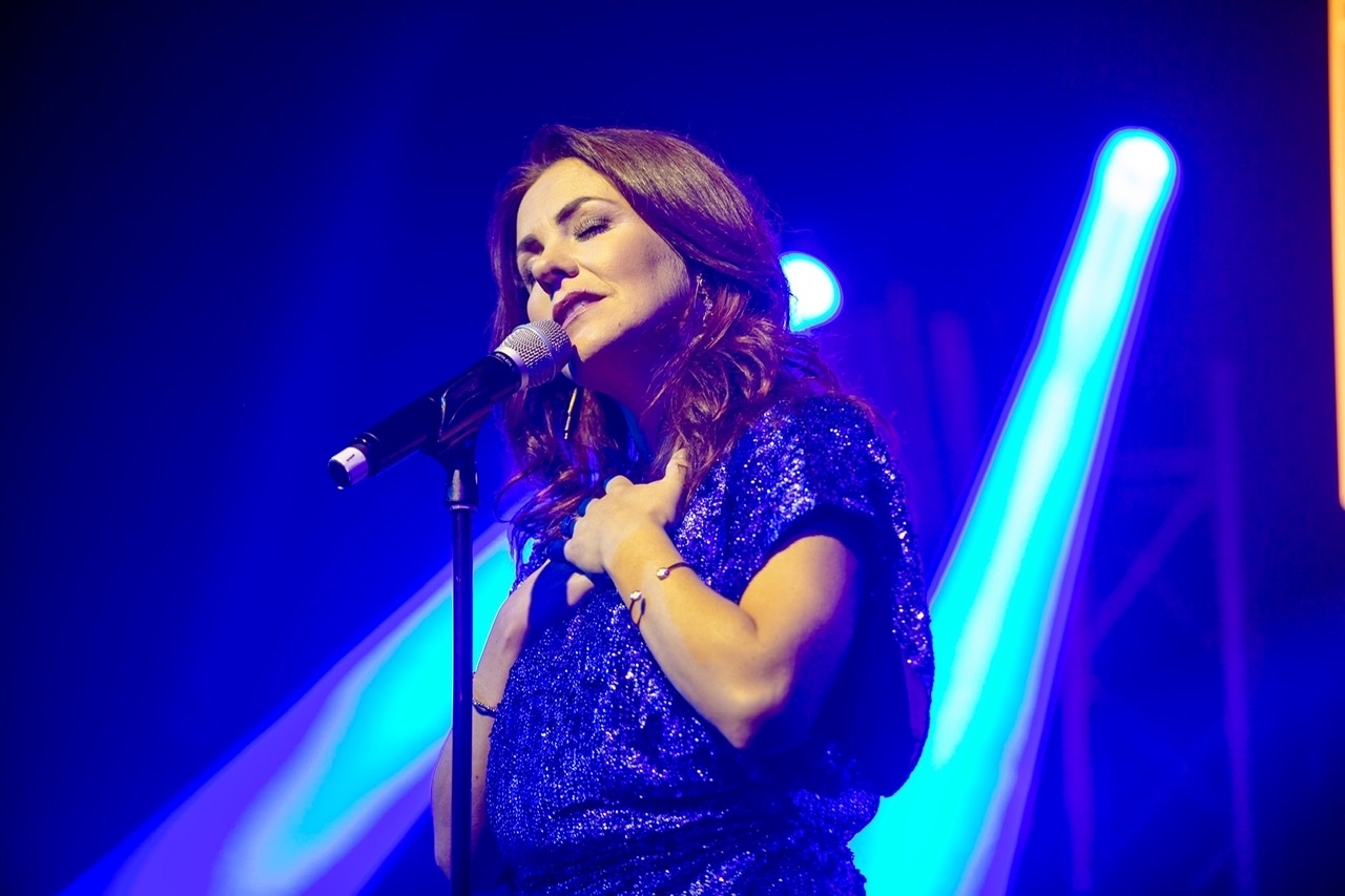 Royal Caribbean's Explorer of the Seas - A Night Cap with Rachel Tucker - Stages Festival at Sea - October 2019.

Photo - Danny Kaan